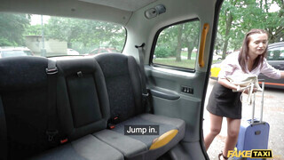 Fake Taxi - Gina Ferocious a csábos csöcsös tini