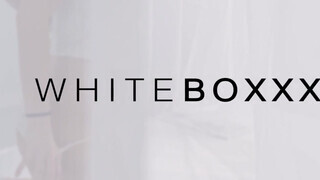 WhiteBoxxx - Renata Fox a hatalmas fenekű orosz szuka