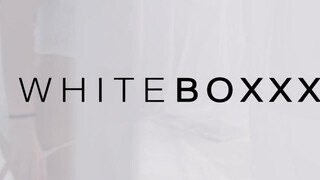 WhiteBoxxx - Ashely Ocean muffja megdöngetve