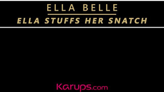 Ella Belle peckezik