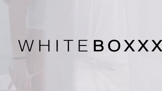 WhiteBoxxx - Eveline Dellai popó lyukba kurelva