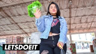 Forró latin amerikai milf xiomara soto olajos hancúrozása az úton