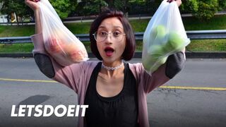 Bájos kolumbiai milf luna castillo megtörve non-stop puncifúrástól
